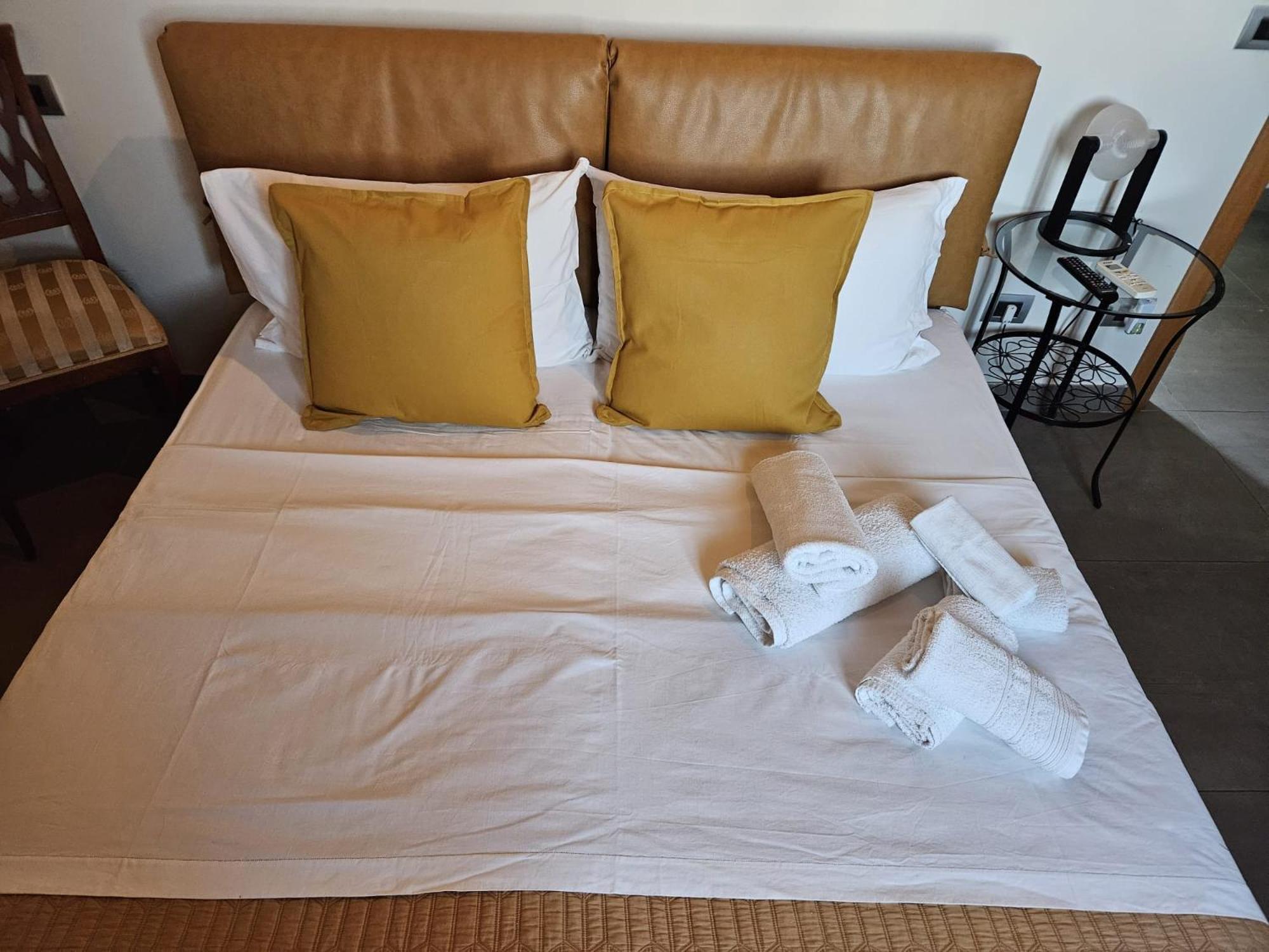 Mansarda Valu Appartement Napels Buitenkant foto
