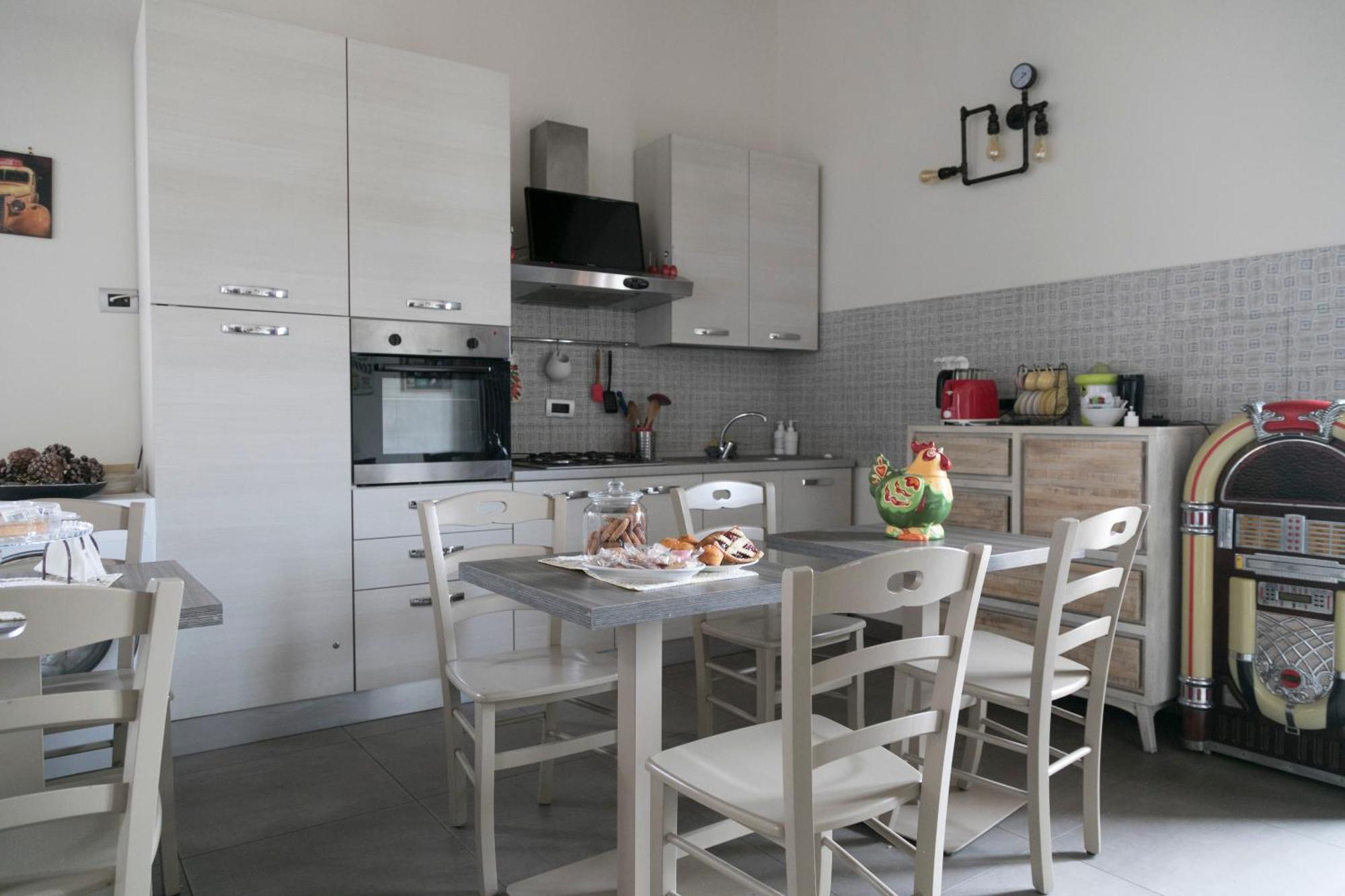 Mansarda Valu Appartement Napels Buitenkant foto